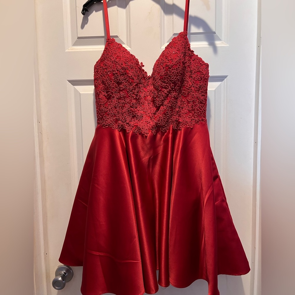 Dancing Queen Lace & Satin Mini Formal Dress.